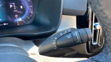 Volvo XC40 2.0 B3P Core 5dr Auto Petrol Estate